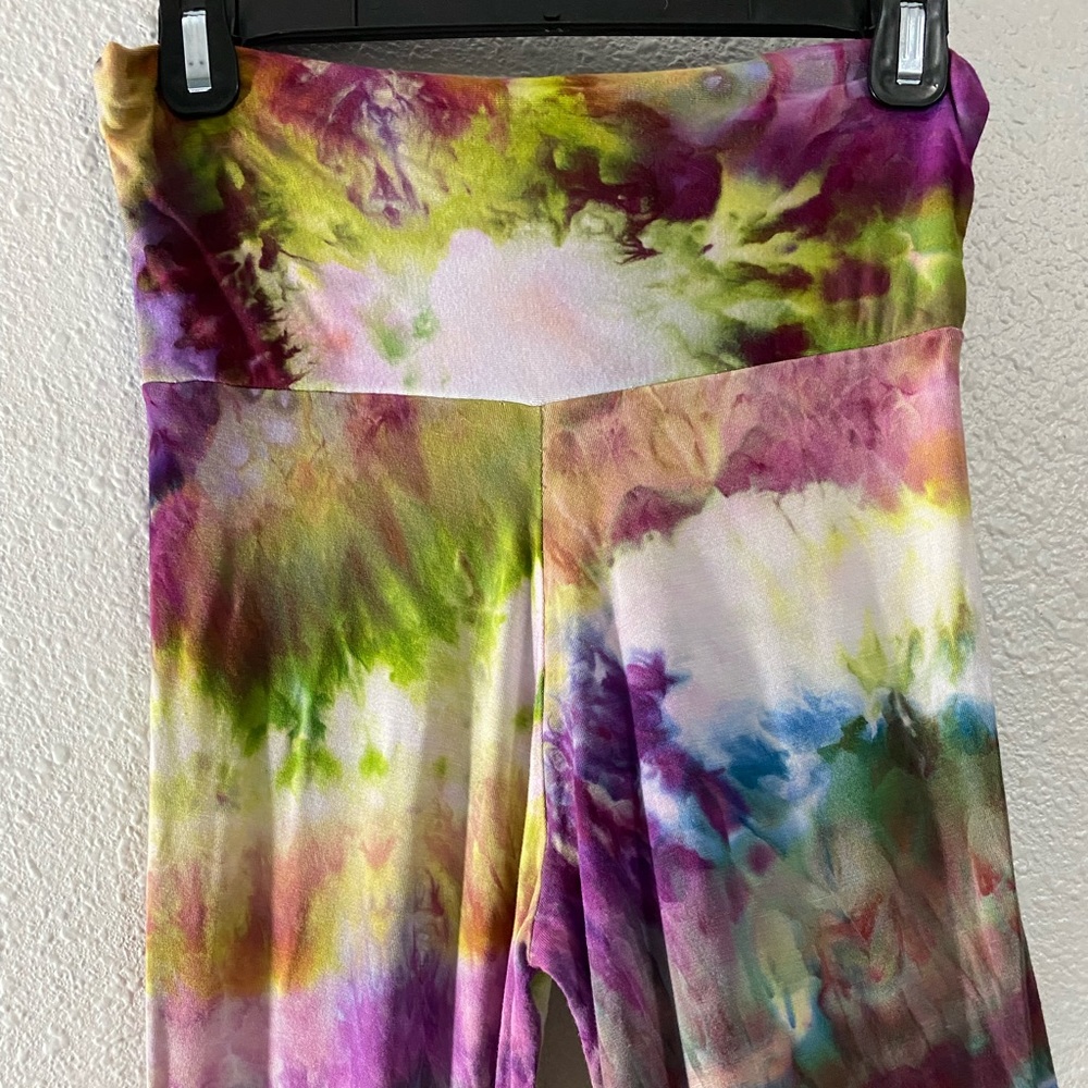 Softest ever tie dye leggings